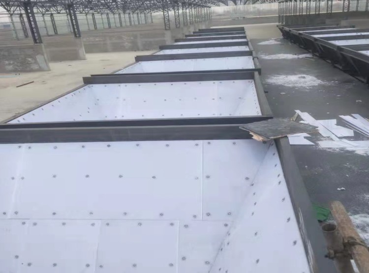 料倉(cāng)襯板施工案例